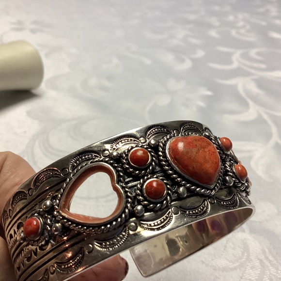 SPONGE.  coral  HEART. Sterling silver cuff signed BBJ. THAILAND. - Picture 12 of 15